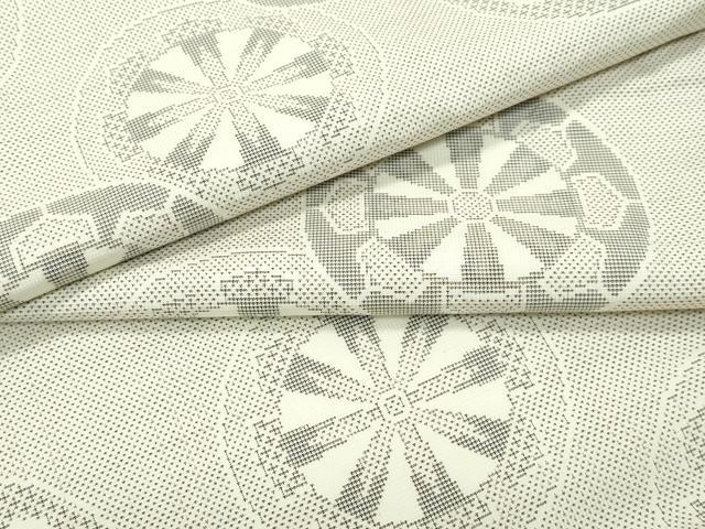 平和屋着物■極上　本場大島紬　白大島　9マルキ　源氏車　逸品　未使用　CZAA3814s5