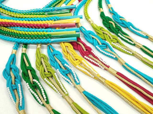 ■■■　サイズ　■■■ 長さ　約165cm（房を除く） ■■■　商品詳細　■■■ 【正絹・未使用】 状態は特に目立ったシミ汚れなどもなく大変良い状態です。 大変上質な逸品になります。 お安く出品致しますので、是非この機会にいかがでしょうか？ ■■■　注意事項　■■■ ■モニター発色の具合により色合いが異なる場合がございます。 ■寸法は多少の誤差が生じる場合がございますのでご了承ください。 ■縫込みの長さが左右非対称の場合は短い部分を記載しております。 左右非対称であってもご返品・お値引き等の保証は出来かねますので、ご了承の上ご購入をお願い致します。 ■シミ等のチェックには注意を払っておりますが、見落としがある場合もございますし、個人の見解も様々ですので神経質な方のご購入はお控えください。 ■箪笥に入っておりました着物や帯なので畳みシワや匂いがあるものもございます。 ■お休みは基本的に土日祝となりますが、その他臨時でお休みする場合がございますのでご了承ください。 ■商品の発送は平日のみの発送となります。 ■夜間と土曜、日曜日はお問い合わせの回答が遅れる場合がございます。 ■当店では、お直し、紋入れ、お手入れ等は承っておりません。 ■生地の状態（ヤケ、経年劣化等）によってはサイズ直しが出来ない場合がございます。 その点もどうかご了承のうえ、ご購入をお願いいたします。 ■弊社で取り扱う商品は一点ものにつき、時期や在庫状況に応じて金額が変更となる場合がございます。 ■検針は行っておりません。予めご了承いただきますようお願いいたします。 ■【洗える着物】と記載のある商品におきましては、商品お届け後に洗濯を行ってしまってからのご返品にはご対応しかねます。 念の為、専門店でのお手入れをお願いいたします。 ■着物のサイズ目安は下記を参考ください↓ ＜女性着物＞　お端折り次第で＋5?　−10?が着用可能サイズ 　例）身丈170?の場合、身長160?〜175? ＜男性着物＞　身丈＋約25?〜27?程が適応身長 　例）身丈155?の場合、身長180〜182?