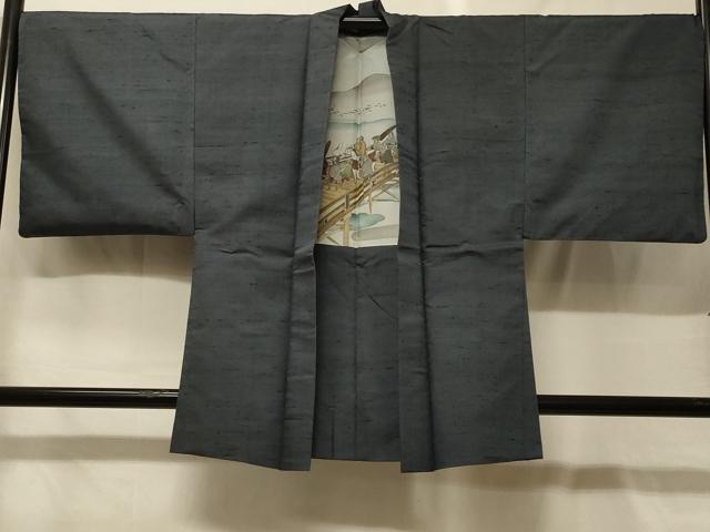 ■■■　サイズ　■■■ 身丈 87cm（肩から） 裄丈 69cm 袖丈 46cm　縫込み 5cm 袖幅 35.5cm 前幅 19cm 後幅 31cm 裄 お袖側 約0cm　身頃側 約4.5cm ■■■　商品詳細　■■■ 【正絹】 状態は接写画像のように羽裏に薄い汚れがございますが その他特に目立ったシミ汚れなどもなく大変良い状態です。 大変上質な逸品になります。 お安く出品致しますので、是非この機会にいかがでしょうか？ ■■■　注意事項　■■■ ■モニター発色の具合により色合いが異なる場合がございます。 ■寸法は多少の誤差が生じる場合がございますのでご了承ください。 ■縫込みの長さが左右非対称の場合は短い部分を記載しております。 左右非対称であってもご返品・お値引き等の保証は出来かねますので、ご了承の上ご購入をお願い致します。 ■シミ等のチェックには注意を払っておりますが、見落としがある場合もございますし、個人の見解も様々ですので神経質な方のご購入はお控えください。 ■箪笥に入っておりました着物や帯なので畳みシワや匂いがあるものもございます。 ■お休みは基本的に土日祝となりますが、その他臨時でお休みする場合がございますのでご了承ください。 ■商品の発送は平日のみの発送となります。 ■夜間と土曜、日曜日はお問い合わせの回答が遅れる場合がございます。 ■当店では、お直し、紋入れ、お手入れ等は承っておりません。 ■生地の状態（ヤケ、経年劣化等）によってはサイズ直しが出来ない場合がございます。 その点もどうかご了承のうえ、ご購入をお願いいたします。 ■弊社で取り扱う商品は一点ものにつき、時期や在庫状況に応じて金額が変更となる場合がございます。 ■検針は行っておりません。予めご了承いただきますようお願いいたします。 ■【洗える着物】と記載のある商品におきましては、商品お届け後に洗濯を行ってしまってからのご返品にはご対応しかねます。 念の為、専門店でのお手入れをお願いいたします。 ■写真に写っている物が全てになります。それ以外の付属品はございませんのでご了承ください。 ■状態に関する写真につきましては、掲載可能な写真枚数に限りがあるため、各箇所につき1枚参考画像を掲載しております。 ■着物のサイズ目安は下記を参考ください↓ ＜女性着物＞　お端折り次第で＋5cm　－1cmが着用可能サイズ 　例）身丈170cmの場合、身長160cm～175cm ＜男性着物＞　身丈＋約25cm～27cm程が適応身長 　例）身丈155cmの場合、身長180～182cm