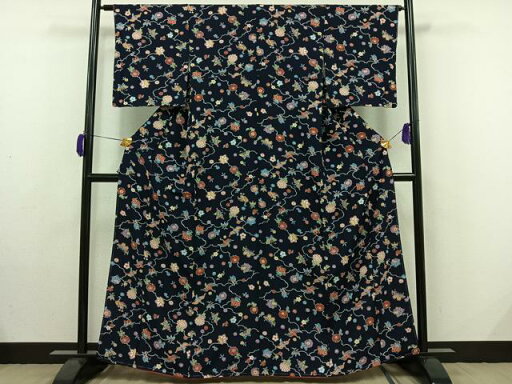 平和屋着物■上質な小紋 雲取り花蝶文 正絹 逸品 未使用 AAAV6318jh 平和屋着物■上質な小紋 雲取り花蝶文 正絹 逸品 未使用 AAAV6318jh