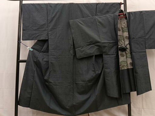 平和屋着物■男性 本場大島紬 アンサンブル 100亀甲 正絹 逸品 BAAQ2627sa 平和屋着物■男性 本場大島紬 アンサンブル 100亀甲 正絹 逸品 BAAQ2627sa