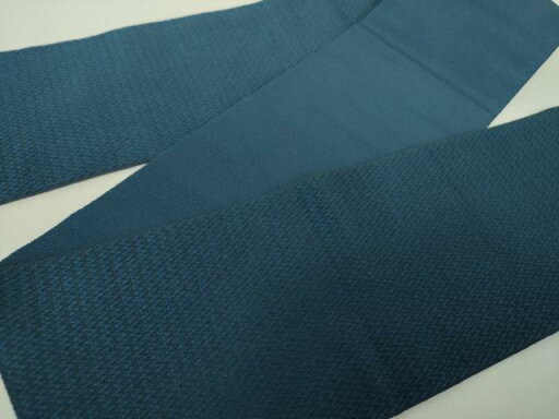 【家紋シール】 貼り付け家紋 「丸に左三階松」 KOM124 黒地の着物用 着物に直接貼れる 男性用(直径 約4cm) ※女性用 子供用に変更可