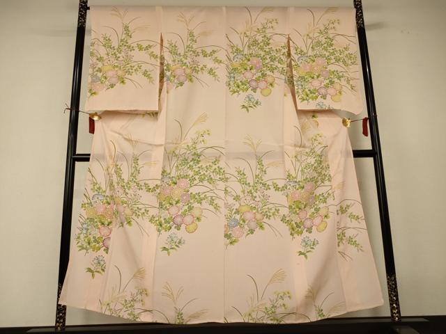 ■■■　サイズ　■■■ 身丈 153cm（肩から） 裄丈 66.5cm 袖丈 59.5cm　縫込み 3.5cm 袖幅 34cm 前幅 23.5cm 後幅 30cm 着物縫いこみ 内揚げ 0cm 裄 お袖側 約2cm　身頃側 約0cm ■■■　商品詳細　■■■ 【正絹】 状態は接写画像のように表地所々・衿裏・胴裏・両袖に薄い汚れがございます。 大変上質な逸品になりますのでぜひお手入れをされてお召しに