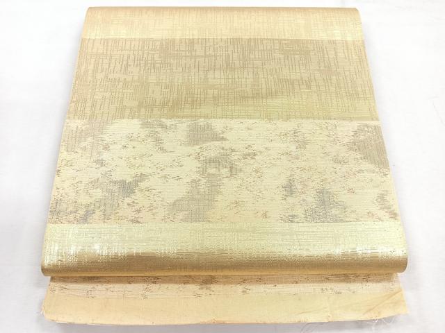 ■■■　サイズ　■■■ 長さ 450cm 幅 31.5cm程 ■■■　商品詳細　■■■ 【正絹・未使用・未仕立て】 詳細に関しましては、画像をご確認ください。 大変上質な逸品になります。 お安く出品致しますので、是非この機会にいかがでしょうか？ ※汚れ等に関しましては、着用時には見えない部分になるかと思いますのであまり気にならずお召になれるかと思います。 ■■■　注意事項　■■■ ■モニター発色の具合により色合いが異なる場合がございます。 ■寸法は多少の誤差が生じる場合がございますのでご了承ください。 ■縫込みの長さが左右非対称の場合は短い部分を記載しております。 左右非対称であってもご返品・お値引き等の保証は出来かねますので、ご了承の上ご購入をお願い致します。 ■シミ等のチェックには注意を払っておりますが、見落としがある場合もございますし、個人の見解も様々ですので神経質な方のご購入はお控えください。 ■箪笥に入っておりました着物や帯なので畳みシワや匂いがあるものもございます。 ■お休みは基本的に土日祝となりますが、その他臨時でお休みする場合がございますのでご了承ください。 ■商品の発送は平日のみの発送となります。 ■夜間と土曜、日曜日はお問い合わせの回答が遅れる場合がございます。 ■当店では、お直し、紋入れ、お手入れ等は承っておりません。 ■生地の状態（ヤケ、経年劣化等）によってはサイズ直しが出来ない場合がございます。 その点もどうかご了承のうえ、ご購入をお願いいたします。 ■弊社で取り扱う商品は一点ものにつき、時期や在庫状況に応じて金額が変更となる場合がございます。 ■検針は行っておりません。予めご了承いただきますようお願いいたします。 ■【洗える着物】と記載のある商品におきましては、商品お届け後に洗濯を行ってしまってからのご返品にはご対応しかねます。 念の為、専門店でのお手入れをお願いいたします。 ■写真に写っている物が全てになります。それ以外の付属品はございませんのでご了承ください。 ■着物のサイズ目安は下記を参考ください↓ ＜女性着物＞　お端折り次第で＋5cm　−1cmが着用可能サイズ 　例）身丈170cmの場合、身長160cm〜175cm ＜男性着物＞　身丈＋約25cm〜27cm程が適応身長 　例）身丈155cmの場合、身長180〜182cm