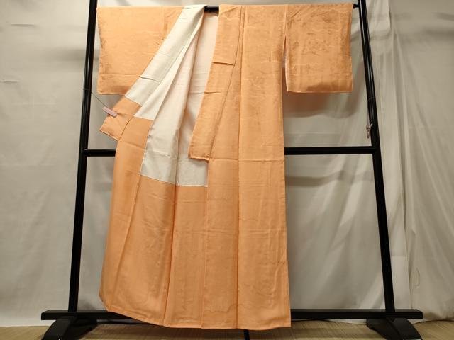 平和屋の平和屋着物■上質な色無地 御所車花松地紋 萱草色 正絹 逸品 未使用 CABI1822oy｜アングル3