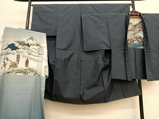 平和屋着物■男性 本場大島紬 アンサンブル・長襦袢セット 80亀甲 羽裏:鷹 正絹 逸品 BAAT3643hv 平和屋着物■男性 本場大島紬 アンサンブル・長襦袢セット 80亀甲 羽裏:鷹 正絹 逸品 BAAT3643hv