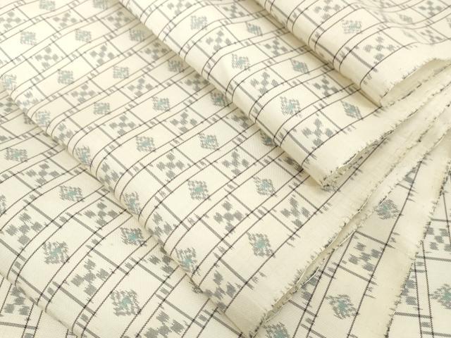 平和屋の平和屋着物●本場琉球絣　紬　反物　着尺　逸品　未使用　DABH2269zzz｜アングル3