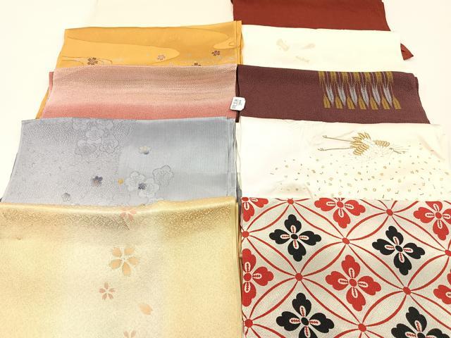 ■■■　商品詳細　■■■ 【正絹】 状態は特に目立ったシミ汚れなどもなく大変良い状態です。 大変上質な極上の逸品になります。 お安く出品致しますので、 ■■■　注意事項　■■■ ■モニター発色の具合により色合いが異なる場合がございます。 ■寸法は多少の誤差が生じる場合がございますのでご了承ください。 ■縫込みの長さが左右非対称の場合は短い部分を記載しております。 左右非対称であってもご返品・お値引き等の保証は出来かねますので、ご了承の上ご購入をお願い致します。 ■シミ等のチェックには注意を払っておりますが、見落としがある場合もございますし、個人の見解も様々ですので神経質な方のご購入はお控えください。 ■箪笥に入っておりました着物や帯なので畳みシワや匂いがあるものもございます。 ■お休みは基本的に土日祝となりますが、その他臨時でお休みする場合がございますのでご了承ください。 ■商品の発送は平日のみの発送となります。 ■夜間と土曜、日曜日はお問い合わせの回答が遅れる場合がございます。 ■当店では、お直し、紋入れ、お手入れ等は承っておりません。 ■生地の状態（ヤケ、経年劣化等）によってはサイズ直しが出来ない場合がございます。 その点もどうかご了承のうえ、ご購入をお願いいたします。 ■弊社で取り扱う商品は一点ものにつき、時期や在庫状況に応じて金額が変更となる場合がございます。 ■検針は行っておりません。予めご了承いただきますようお願いいたします。 ■【洗える着物】と記載のある商品におきましては、商品お届け後に洗濯を行ってしまってからのご返品にはご対応しかねます。 念の為、専門店でのお手入れをお願いいたします。 ■着物のサイズ目安は下記を参考ください↓ ＜女性着物＞　お端折り次第で＋5cm　−1cmが着用可能サイズ 　例）身丈170cmの場合、身長160cm〜175cm ＜男性着物＞　身丈＋約25cm〜27cm程が適応身長 　例）身丈155cmの場合、身長180〜182cm