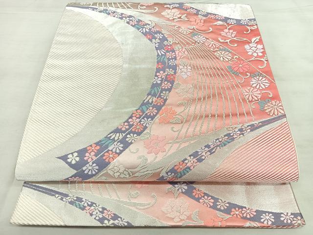 ■■■　サイズ　■■■ 長さ 422cm 幅 30cm程 ■■■　商品詳細　■■■ 【正絹・芯なし】 詳細に関しましては、画像をご確認ください。 大変上質な逸品になります。 お安く出品致しますので、是非この機会にいかがでしょうか？ ※たれ先未かがりですが着用には問題ありません。 ■■■　注意事項　■■■ ■モニター発色の具合により色合いが異なる場合がございます。 ■寸法は多少の誤差が生じる場合がございますのでご了承ください。 ■縫込みの長さが左右非対称の場合は短い部分を記載しております。 左右非対称であってもご返品・お値引き等の保証は出来かねますので、ご了承の上ご購入をお願い致します。 ■シミ等のチェックには注意を払っておりますが、見落としがある場合もございますし、個人の見解も様々ですので神経質な方のご購入はお控えください。 ■箪笥に入っておりました着物や帯なので畳みシワや匂いがあるものもございます。 ■お休みは基本的に土日祝となりますが、その他臨時でお休みする場合がございますのでご了承ください。 ■商品の発送は平日のみの発送となります。 ■夜間と土曜、日曜日はお問い合わせの回答が遅れる場合がございます。 ■当店では、お直し、紋入れ、お手入れ等は承っておりません。 ■生地の状態（ヤケ、経年劣化等）によってはサイズ直しが出来ない場合がございます。 その点もどうかご了承のうえ、ご購入をお願いいたします。 ■弊社で取り扱う商品は一点ものにつき、時期や在庫状況に応じて金額が変更となる場合がございます。 ■検針は行っておりません。予めご了承いただきますようお願いいたします。 ■【洗える着物】と記載のある商品におきましては、商品お届け後に洗濯を行ってしまってからのご返品にはご対応しかねます。 念の為、専門店でのお手入れをお願いいたします。 ■着物のサイズ目安は下記を参考ください↓ ＜女性着物＞　お端折り次第で＋5cm　−1cmが着用可能サイズ 　例）身丈170cmの場合、身長160cm〜175cm ＜男性着物＞　身丈＋約25cm〜27cm程が適応身長 　例）身丈155cmの場合、身長180〜182cm