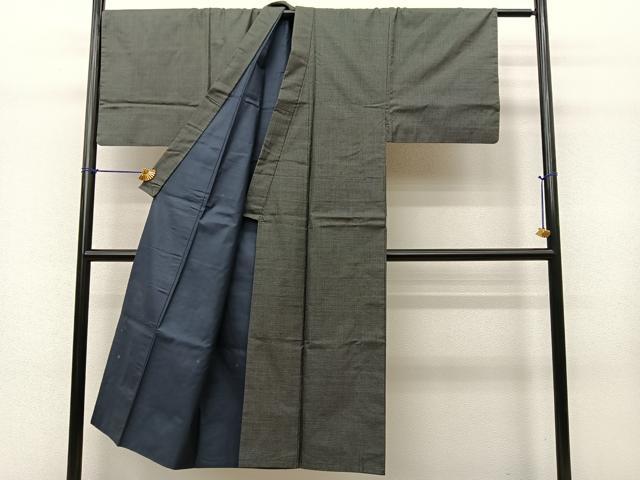 平和屋着物●男性　本場大島紬　アンサンブル　100亀甲　羽裏：唐獅子　正絹　逸品　BAAO8748fw