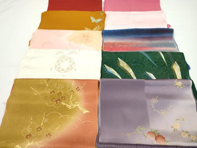 ■■■　商品詳細　■■■ 【正絹】 状態は特に目立ったシミ汚れなどもなく大変良い状態です。 大変上質な逸品になります。 お安く出品致しますので、是非この機会にいかがでしょうか？ ■■■　注意事項　■■■ ■モニター発色の具合により色合いが異なる場合がございます。 ■寸法は多少の誤差が生じる場合がございますのでご了承ください。 ■縫込みの長さが左右非対称の場合は短い部分を記載しております。 左右非対称であってもご返品・お値引き等の保証は出来かねますので、ご了承の上ご購入をお願い致します。 ■シミ等のチェックには注意を払っておりますが、見落としがある場合もございますし、個人の見解も様々ですので神経質な方のご購入はお控えください。 ■箪笥に入っておりました着物や帯なので畳みシワや匂いがあるものもございます。 ■お休みは基本的に土日祝となりますが、その他臨時でお休みする場合がございますのでご了承ください。 ■商品の発送は平日のみの発送となります。 ■夜間と土曜、日曜日はお問い合わせの回答が遅れる場合がございます。 ■当店では、お直し、紋入れ、お手入れ等は承っておりません。 ■生地の状態（ヤケ、経年劣化等）によってはサイズ直しが出来ない場合がございます。 その点もどうかご了承のうえ、ご購入をお願いいたします。 ■弊社で取り扱う商品は一点ものにつき、時期や在庫状況に応じて金額が変更となる場合がございます。 ■検針は行っておりません。予めご了承いただきますようお願いいたします。 ■【洗える着物】と記載のある商品におきましては、商品お届け後に洗濯を行ってしまってからのご返品にはご対応しかねます。 念の為、専門店でのお手入れをお願いいたします。 ■着物のサイズ目安は下記を参考ください↓ ＜女性着物＞　お端折り次第で＋5cm　−1cmが着用可能サイズ 　例）身丈170cmの場合、身長160cm〜175cm ＜男性着物＞　身丈＋約25cm〜27cm程が適応身長 　例）身丈155cmの場合、身長180〜182cm