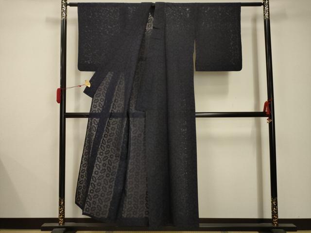 平和屋着物＊夏物　色無地　紗　舞花文　濃藍色　正絹　逸品　AABB8779sx