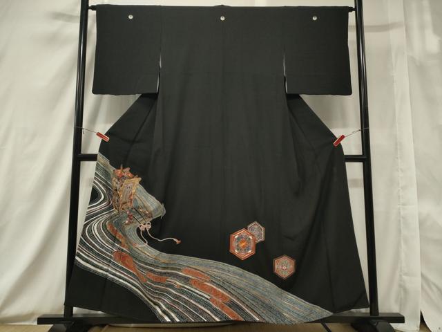 平和屋着物■豪華黒留袖　作家物　駒刺繍　流水御所車花文　金彩　正絹　逸品　caaw2745in