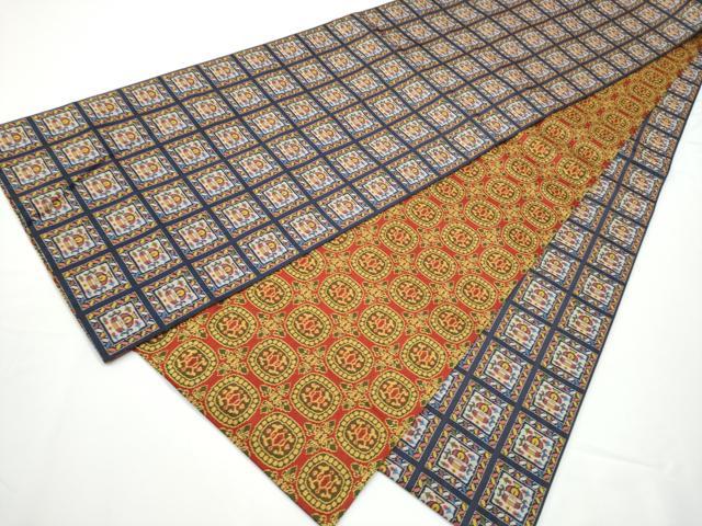 ■■■　サイズ　■■■ 長さ 434cm 幅 31cm程 ■■■　商品詳細　■■■ 【正絹】 状態は締めてはおりますが 特に目立ったシミ汚れなどもなく大変良い状態です。 大変上質な逸品になります。 お安く出品致しますので、是非この機会にいかがでしょうか？ ■■■　注意事項　■■■ ■モニター発色の具合により色合いが異なる場合がございます。 ■寸法は多少の誤差が生じる場合がございますのでご了承ください。 ■縫込みの長さが左右非対称の場合は短い部分を記載しております。 左右非対称であってもご返品・お値引き等の保証は出来かねますので、ご了承の上ご購入をお願い致します。 ■シミ等のチェックには注意を払っておりますが、見落としがある場合もございますし、個人の見解も様々ですので神経質な方のご購入はお控えください。 ■箪笥に入っておりました着物や帯なので畳みシワや匂いがあるものもございます。 ■お休みは基本的に土日祝となりますが、その他臨時でお休みする場合がございますのでご了承ください。 ■商品の発送は平日のみの発送となります。 ■夜間と土曜、日曜日はお問い合わせの回答が遅れる場合がございます。 ■当店では、お直し、紋入れ、お手入れ等は承っておりません。 ■生地の状態（ヤケ、経年劣化等）によってはサイズ直しが出来ない場合がございます。 その点もどうかご了承のうえ、ご購入をお願いいたします。 ■弊社で取り扱う商品は一点ものにつき、時期や在庫状況に応じて金額が変更となる場合がございます。 ■検針は行っておりません。予めご了承いただきますようお願いいたします。 ■【洗える着物】と記載のある商品におきましては、商品お届け後に洗濯を行ってしまってからのご返品にはご対応しかねます。 念の為、専門店でのお手入れをお願いいたします。 ■着物のサイズ目安は下記を参考ください↓ ＜女性着物＞　お端折り次第で＋5cm　−1cmが着用可能サイズ 　例）身丈170cmの場合、身長160cm〜175cm ＜男性着物＞　身丈＋約25cm〜27cm程が適応身長 　例）身丈155cmの場合、身長180〜182cm