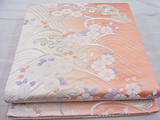 平和屋着物◎六通柄袋帯　唐織　桜流し　金銀糸　逸品　BAAI3813ea