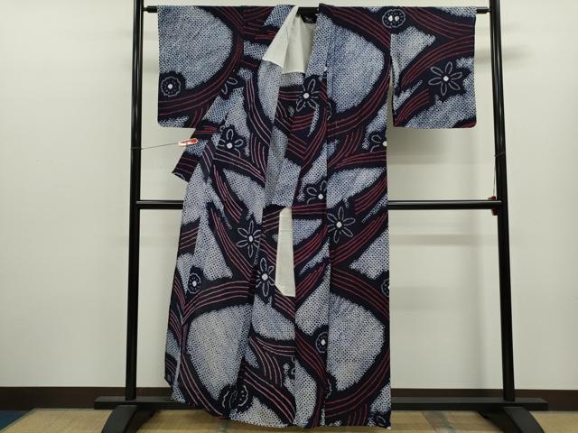 平和屋の平和屋着物∴夏物　浴衣　有松鳴海絞り　舞花文　綿　逸品　CABK6444ze｜アングル2