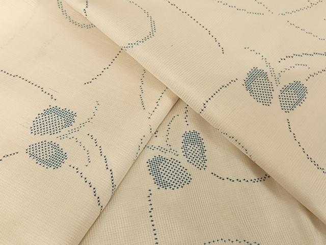 平和屋着物●本場大島紬　白大島　一元絣　舞蝶文　正絹　逸品　AABA4537np