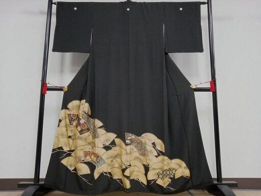 平和屋着物■豪華黒留袖 駒刺繍 扇面吉祥花唐草文 金彩 正絹 逸品 AAAF9611Bnp 平和屋着物■豪華黒留袖 駒刺繍 扇面吉祥花唐草文 金彩 正絹 逸品 AAAF9611Bnp