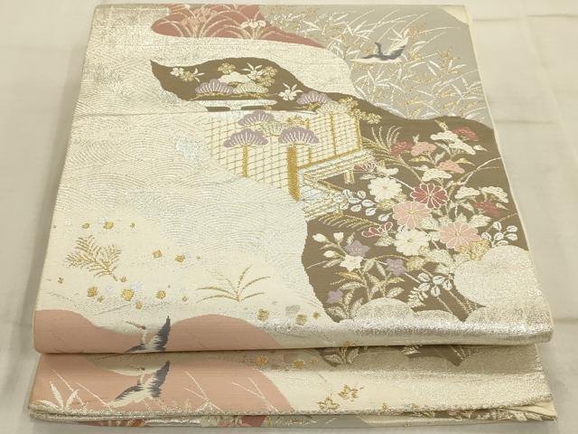 ■■■　サイズ　■■■ 長さ 420cm 幅 31cm程 ■■■　商品詳細　■■■ 【正絹】 詳細に関しましては、画像をご確認ください。 大変上質な逸品になります。 お安く出品致しますので、是非この機会にいかがでしょうか？ ※為書きがございます。 ※汚れ等に関しましては、着用時には見えない部分になるかと思いますのであまり気にならずお召になれるかと思います。 ■■■　注意事項　■■■ ■モニター発色の具合により色合いが異なる場合がございます。 ■寸法は多少の誤差が生じる場合がございますのでご了承ください。 ■縫込みの長さが左右非対称の場合は短い部分を記載しております。 左右非対称であってもご返品・お値引き等の保証は出来かねますので、ご了承の上ご購入をお願い致します。 ■シミ等のチェックには注意を払っておりますが、見落としがある場合もございますし、個人の見解も様々ですので神経質な方のご購入はお控えください。 ■箪笥に入っておりました着物や帯なので畳みシワや匂いがあるものもございます。 ■お休みは基本的に土日祝となりますが、その他臨時でお休みする場合がございますのでご了承ください。 ■商品の発送は平日のみの発送となります。 ■夜間と土曜、日曜日はお問い合わせの回答が遅れる場合がございます。 ■当店では、お直し、紋入れ、お手入れ等は承っておりません。 ■生地の状態（ヤケ、経年劣化等）によってはサイズ直しが出来ない場合がございます。 その点もどうかご了承のうえ、ご購入をお願いいたします。 ■弊社で取り扱う商品は一点ものにつき、時期や在庫状況に応じて金額が変更となる場合がございます。 ■検針は行っておりません。予めご了承いただきますようお願いいたします。 ■【洗える着物】と記載のある商品におきましては、商品お届け後に洗濯を行ってしまってからのご返品にはご対応しかねます。 念の為、専門店でのお手入れをお願いいたします。 ■着物のサイズ目安は下記を参考ください↓ ＜女性着物＞　お端折り次第で＋5cm　−1cmが着用可能サイズ 　例）身丈170cmの場合、身長160cm〜175cm ＜男性着物＞　身丈＋約25cm〜27cm程が適応身長 　例）身丈155cmの場合、身長180〜182cm