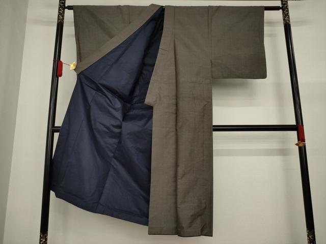 平和屋着物●男性　本場大島紬　亀甲絣　正絹　逸品　AAAY4724ck