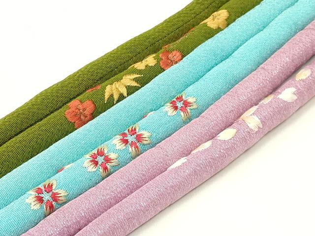 ■■■　商品詳細　■■■ ※こちらのお品はまとめての出品となりますので、 汚れ・サイズ等の詳細は記載しておりません。 ご理解の上でのご入札をお願い致します。 大変上質な逸品になります。 お安く出品致しますので、是非この機会にいかがでしょうか？ ■■■　注意事項　■■■ ■モニター発色の具合により色合いが異なる場合がございます。 ■寸法は多少の誤差が生じる場合がございますのでご了承ください。 ■縫込みの長さが左右非対称の場合は短い部分を記載しております。 左右非対称であってもご返品・お値引き等の保証は出来かねますので、ご了承の上ご購入をお願い致します。 ■シミ等のチェックには注意を払っておりますが、見落としがある場合もございますし、個人の見解も様々ですので神経質な方のご購入はお控えください。 ■箪笥に入っておりました着物や帯なので畳みシワや匂いがあるものもございます。 ■お休みは基本的に土日祝となりますが、その他臨時でお休みする場合がございますのでご了承ください。 ■商品の発送は平日のみの発送となります。 ■夜間と土曜、日曜日はお問い合わせの回答が遅れる場合がございます。 ■当店では、お直し、紋入れ、お手入れ等は承っておりません。 ■生地の状態（ヤケ、経年劣化等）によってはサイズ直しが出来ない場合がございます。 その点もどうかご了承のうえ、ご購入をお願いいたします。 ■弊社で取り扱う商品は一点ものにつき、時期や在庫状況に応じて金額が変更となる場合がございます。 ■検針は行っておりません。予めご了承いただきますようお願いいたします。 ■【洗える着物】と記載のある商品におきましては、商品お届け後に洗濯を行ってしまってからのご返品にはご対応しかねます。 念の為、専門店でのお手入れをお願いいたします。 ■着物のサイズ目安は下記を参考ください↓ ＜女性着物＞　お端折り次第で＋5cm　−1cmが着用可能サイズ 　例）身丈170cmの場合、身長160cm〜175cm ＜男性着物＞　身丈＋約25cm〜27cm程が適応身長 　例）身丈155cmの場合、身長180〜182cm