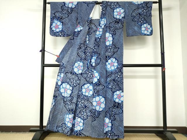 平和屋の平和屋着物∴夏物　浴衣　有松鳴海絞り　扇面花文　綿　逸品　DABI3198cd｜アングル2