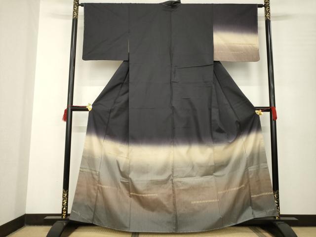 平和屋着物●本場大島紬　染大島　訪問着　刺繍　段違い文様　暈し染め　正絹　逸品　AABB7914ck