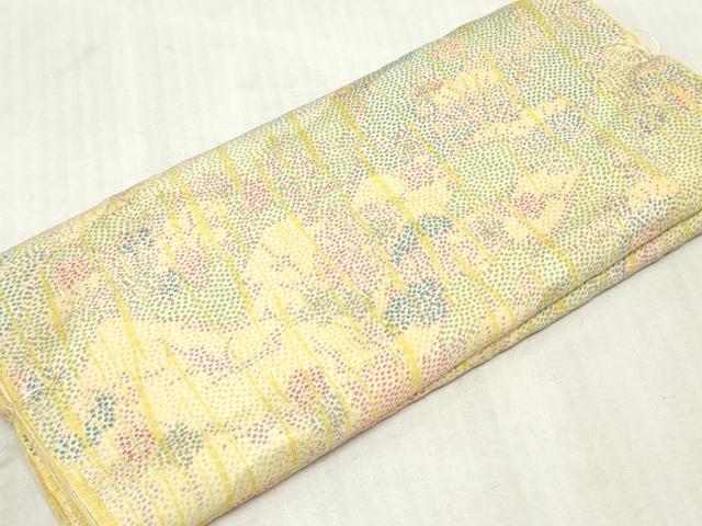 ■■■　サイズ　■■■ 長さ　　着尺分あり 幅　　　約35.5cm ■■■　商品詳細　■■■ 【正絹・未使用】 状態は特に目立ったシミ汚れなどもなく大変良い状態です。 大変上質な逸品になります。 お安く出品致しますので、是非この機会にいかがでしょうか？ ■■■　注意事項　■■■ ■モニター発色の具合により色合いが異なる場合がございます。 ■寸法は多少の誤差が生じる場合がございますのでご了承ください。 ■縫込みの長さが左右非対称の場合は短い部分を記載しております。 左右非対称であってもご返品・お値引き等の保証は出来かねますので、ご了承の上ご購入をお願い致します。 ■シミ等のチェックには注意を払っておりますが、見落としがある場合もございますし、個人の見解も様々ですので神経質な方のご購入はお控えください。 ■箪笥に入っておりました着物や帯なので畳みシワや匂いがあるものもございます。 ■お休みは基本的に土日祝となりますが、その他臨時でお休みする場合がございますのでご了承ください。 ■商品の発送は平日のみの発送となります。 ■夜間と土曜、日曜日はお問い合わせの回答が遅れる場合がございます。 ■当店では、お直し、紋入れ、お手入れ等は承っておりません。 ■生地の状態（ヤケ、経年劣化等）によってはサイズ直しが出来ない場合がございます。 その点もどうかご了承のうえ、ご購入をお願いいたします。 ■弊社で取り扱う商品は一点ものにつき、時期や在庫状況に応じて金額が変更となる場合がございます。 ■検針は行っておりません。予めご了承いただきますようお願いいたします。 ■【洗える着物】と記載のある商品におきましては、商品お届け後に洗濯を行ってしまってからのご返品にはご対応しかねます。 念の為、専門店でのお手入れをお願いいたします。 ■写真に写っている物が全てになります。それ以外の付属品はございませんのでご了承ください。 ■状態に関する写真につきましては、掲載可能な写真枚数に限りがあるため、各箇所につき1枚参考画像を掲載しております。 ■着物のサイズ目安は下記を参考ください↓ ＜女性着物＞　お端折り次第で＋5cm　−1cmが着用可能サイズ 　例）身丈170cmの場合、身長160cm〜175cm ＜男性着物＞　身丈＋約25cm〜27cm程が適応身長 　例）身丈155cmの場合、身長180〜182cm