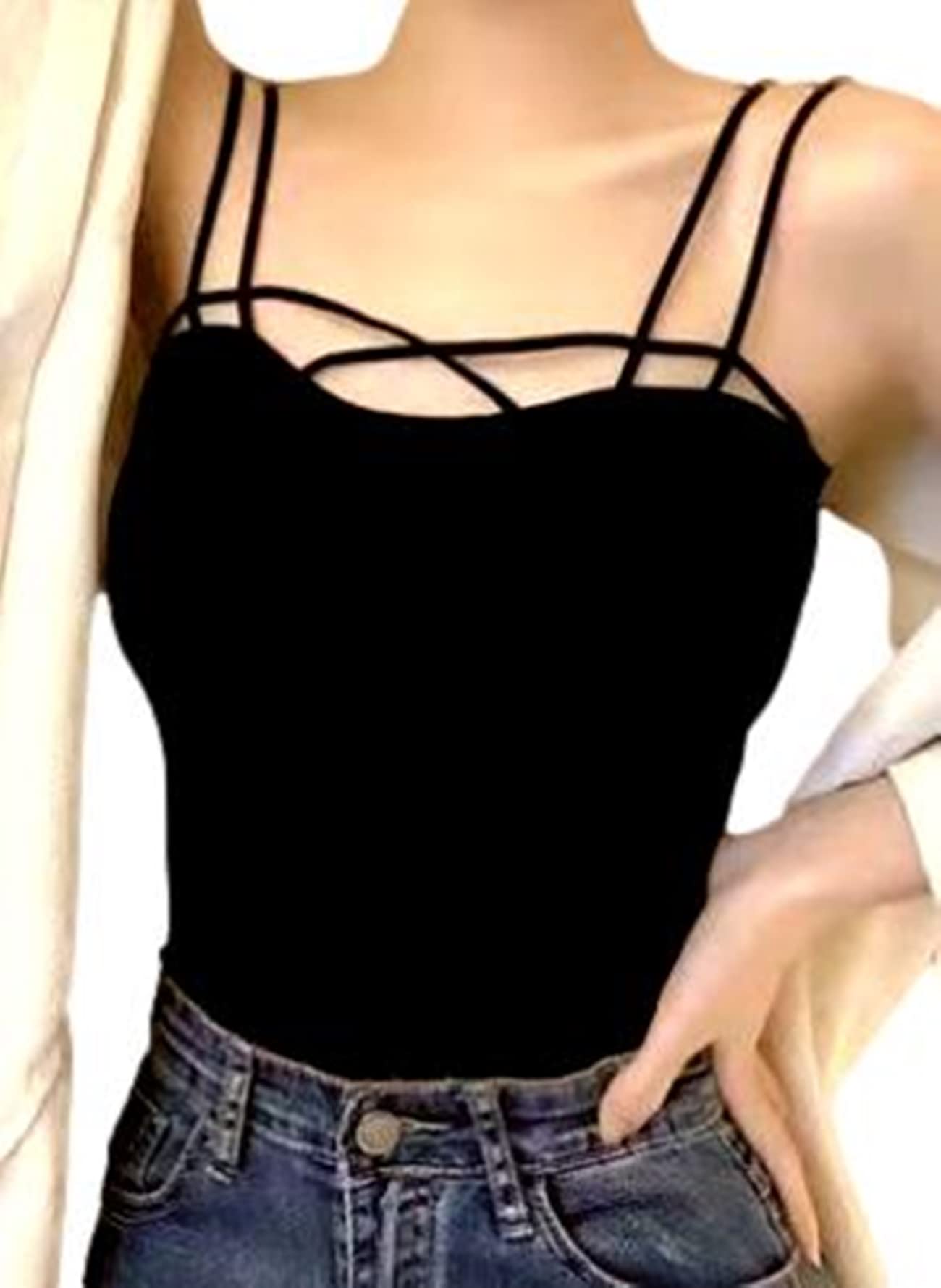 【送料無料】[Aquamie] ブラトップ キャミソール ブラキャミソール ブラキャミ ショート丈 ダブルストラップ 胸元 セクシー 谷間 見せキャミ カップ付き 色：ブラック、サイズ：Free Size