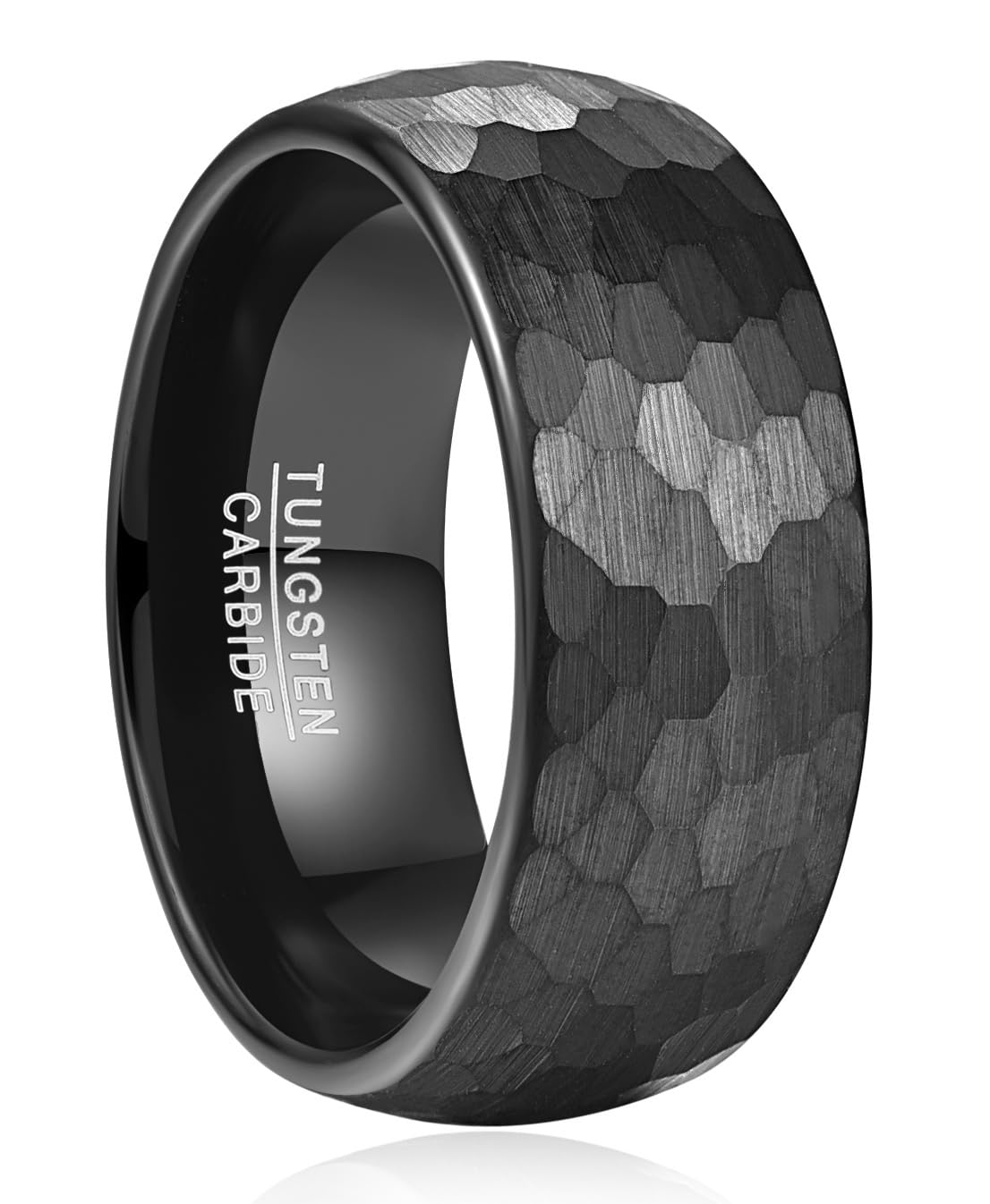 商品情報商品の説明主な仕様 「高品質なタングステン鋼」： 高耐久性と美しい輝きを持つタングステン鋼を使用しており、長期間の使用でも変色や傷がつきにくいのが特徴です。「独自のハンマーパターンデザイン」： 表面に施されたハンマーパターンが、シンプルでありながらも個性的な印象を与えます。ビジネスシーンからカジュアルまで、幅広いスタイルにマッチします。「選べる3つの幅」： 4mm、6mm、8mmの3種類の幅をご用意しており、お好みやシーンに合わせて最適なサイズをお選びいただけます。「2つのカラーオプション」： ステンレスカラーとブラックカラーの2色展開。どちらもシンプルでスタイリッシュなデザインで、日常使いに最適です。「信頼の083BASEブランド」： 083BASEのブランドは高品質な素材と優れたデザインで定評があります。このリングもその一環として、スタイリッシュで耐久性のあるアクセサリーをお届けします。