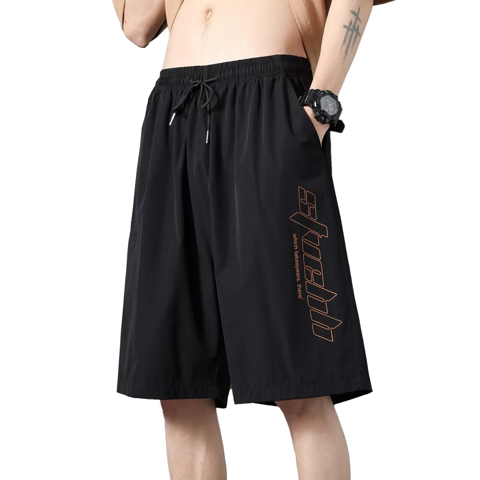 【送料無料】[Running sheep] ハーフパンツ メンズ 冷感 カジュアル 半ズボン ジャージ下 ショートパンツ スポーツ ハーフ フィットネスパンツ サイド文字デザイン 夏服 [UVカット・通気速乾] 色：ブラック、サイズ：M