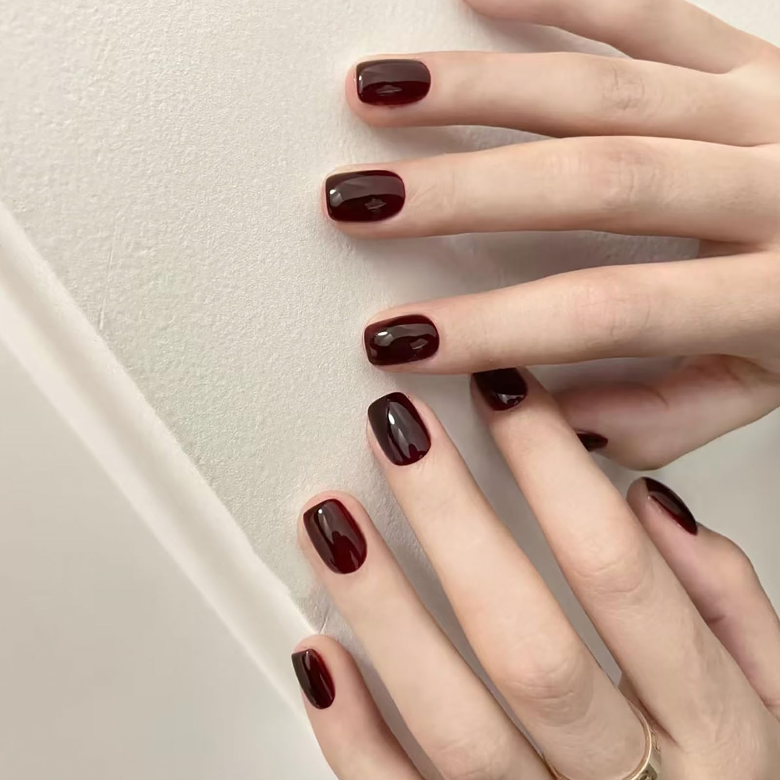 【送料無料】BHIDENAW ネイルチップ ショート 24枚入 人気 和風 かわいい シンプル おしゃれ 成人式 結婚式 パーティー 日常生活に使用できます 花嫁ネイル 光沢 つけ爪 両面テープ ウッドスティック (一目惚れ/18, M) 色：一目惚れ/18、サイズ：M