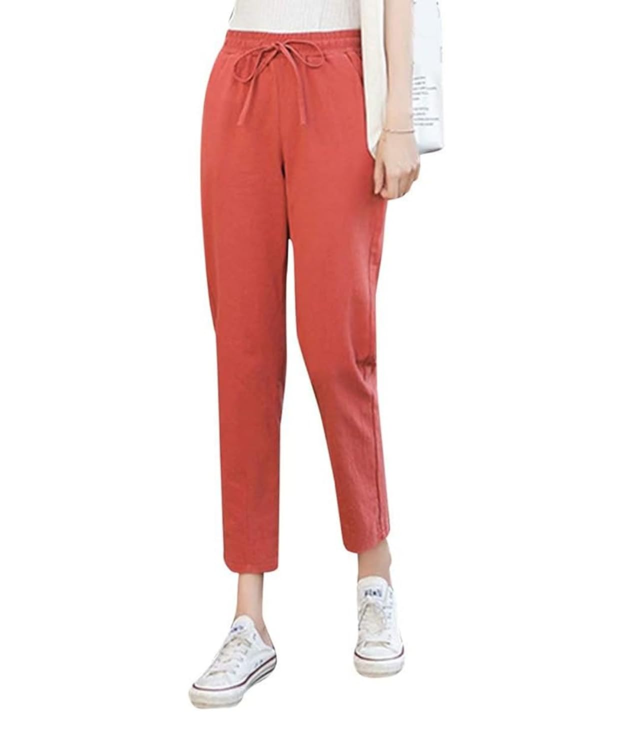 商品情報商品の説明主な仕様 【商品の概要】リネンパンツレディースは、暑い季節にぴったりなレディース パンツ 夏。綿麻パンツならではの軽やかで涼しい素材が魅力で、ゆったりした履き心地ながらストレートパンツ レディースのようなきちんと感も演出。日常使いに最適な綿麻パンツレディースです。【商品の特徴1.】通気性抜群なリネンパンツレディースは、綿麻パンツレディースならではのサラッとした着心地が快適。ウエストゴムパンツ レディースに調節可能な紐付きで、動きやすさも抜群。細身ラインのストレートパンツ レディースで、美脚効果も◎。【商品の特徴2.】涼しいパンツとして人気のリネンパンツレディースは、軽やかでラフな雰囲気ながらもストレートパンツ レディースのきれいめな印象をキープ。シワが風合いとして楽しめる綿麻パンツで、レディース パンツ 夏にぴったりな毎日履きたくなる一着。【素材】100% 植物繊維(綿麻 綿95% 麻5%)【カラー】ブラック(黒色)、ホワイト(白色)、グリーン(緑色)、グレー(灰色)【サイズ(cm)】M　総丈96/ウエスト31-44/ヒップ58　L　総丈96/ウエスト32-46/ヒップ62br【使用シーン】レディース パンツ 夏として、在宅時の楽なパンツにも、外出やオフィスカジュアルにも活躍。涼しいズボンレディースは部屋着からお出かけまで万能。ホワイトは透け感に注意し、インナーとの組み合わせをおすすめします。リネンパンツレディースは大人の夏に最適。