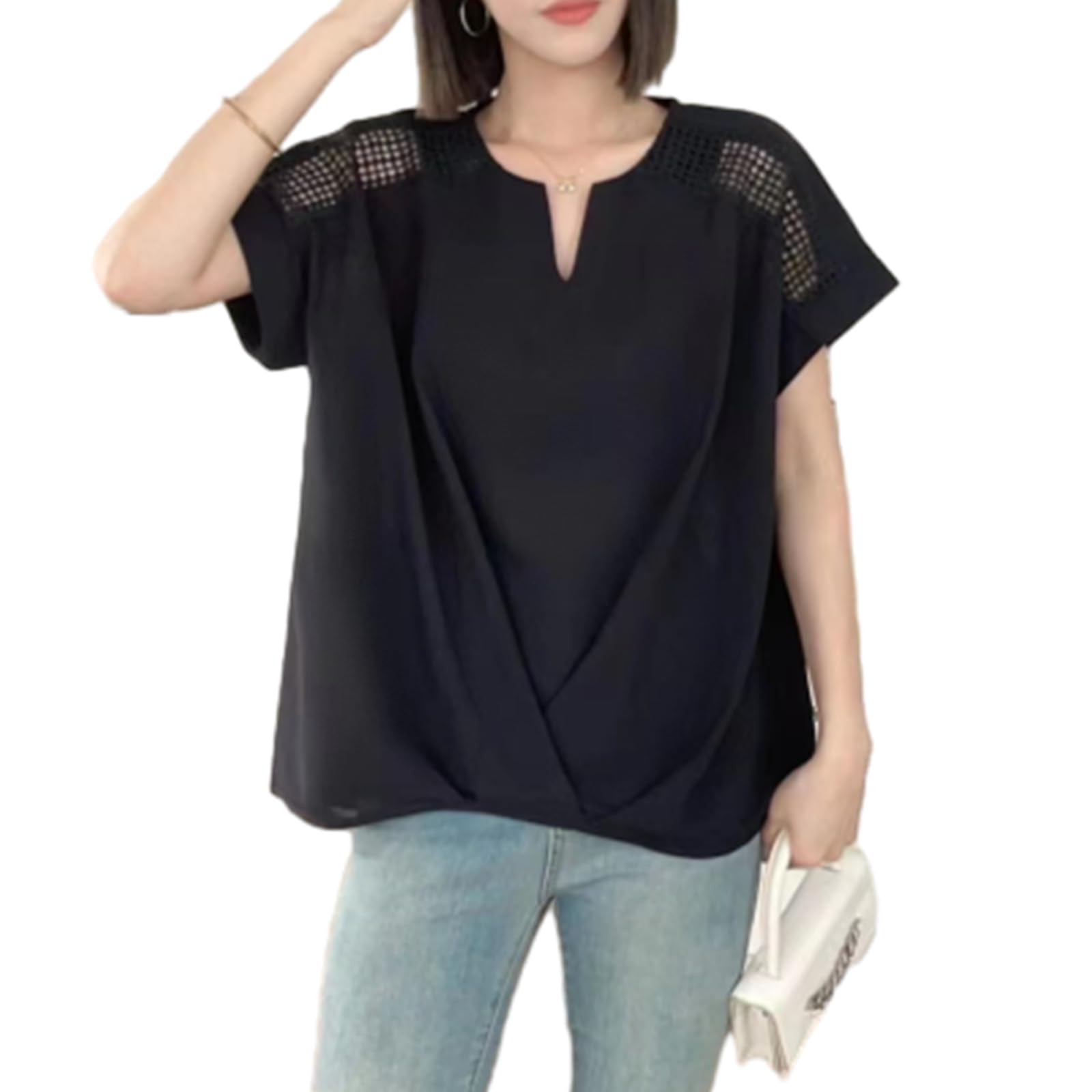 【送料無料】[RoyzTocz] レディース シャツ 女性 半袖 ブラウス vネック tシャツ トップス 透かし彫り ドルマンスリーブ ゆったり 薄手 着痩せ 可愛い カジュアル ファッション レトロ OL風 通勤 通学 気質 創意デザイン 個性 上品 春夏 色：ブラック、サイズ：Free Size