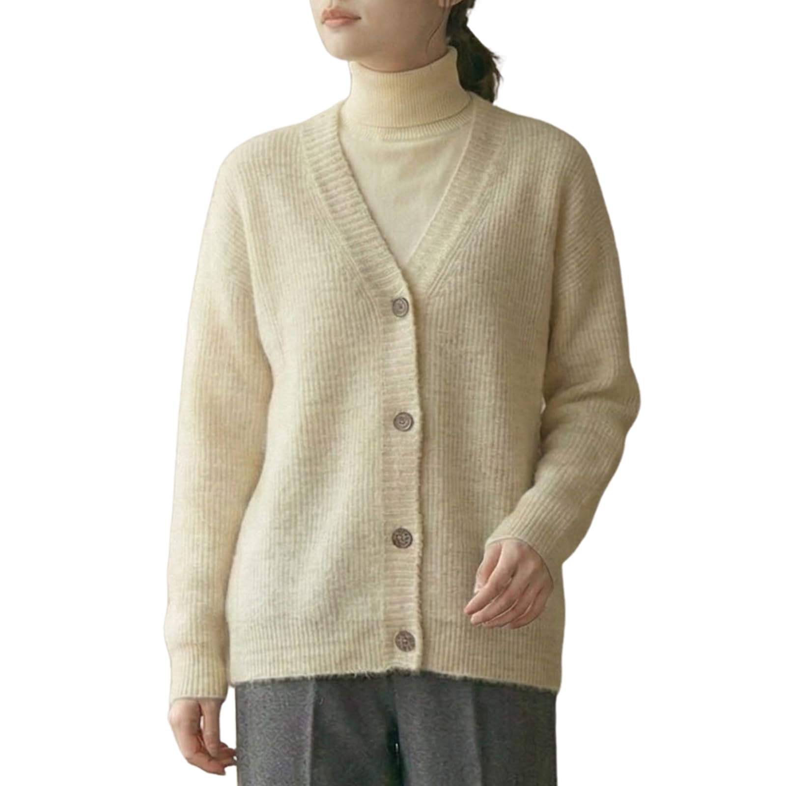 商品情報商品の説明主な仕様 【柔らかく暖かなニット素材で快適】上質なポリエステル混紡のニット素材を使用したレディースカーディガン。ふんわりとした柔らかさがあり、肌に触れた瞬間から心地よいぬくもりを感じられます。適度な厚みで軽やかさと保温性を...