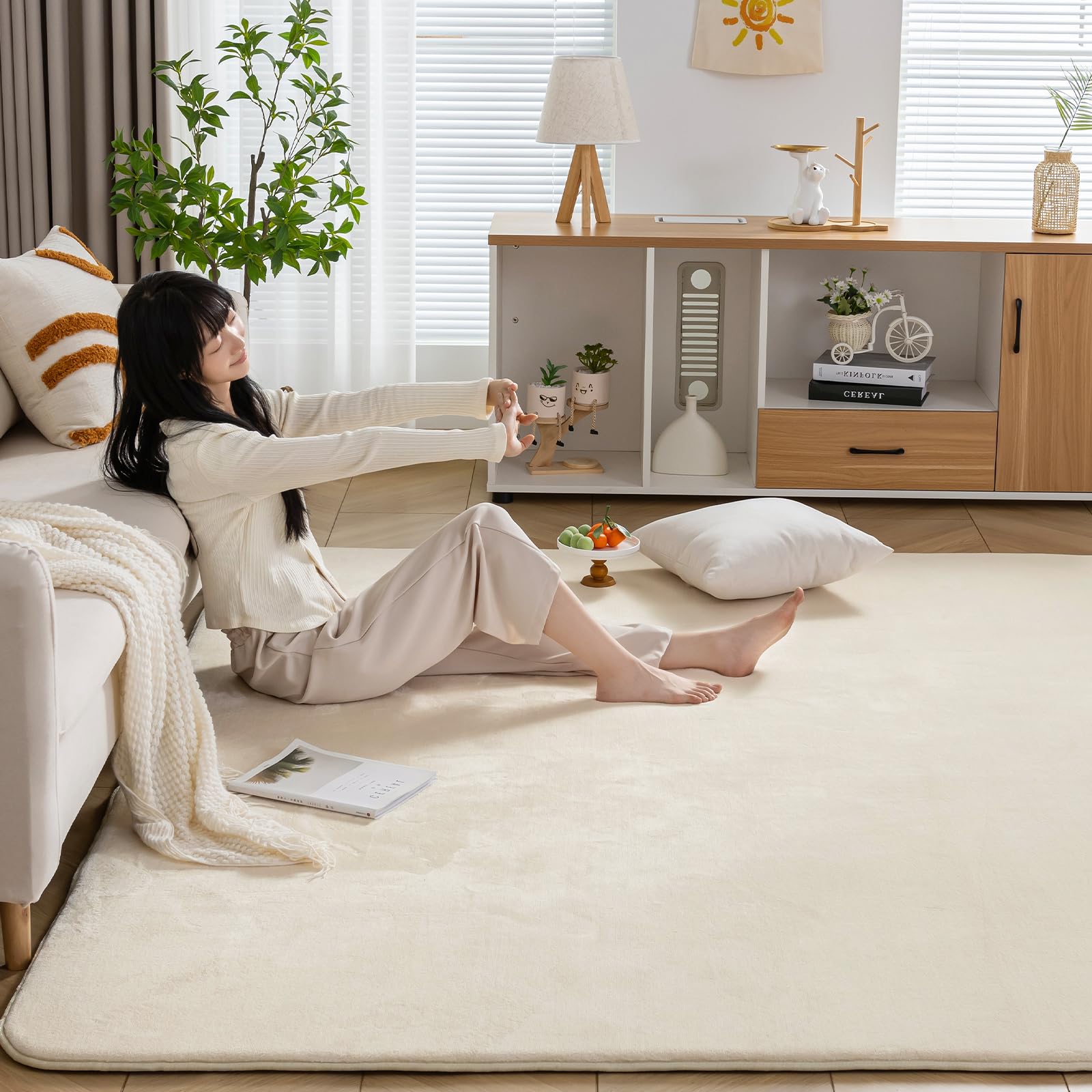 【送料無料】Keusnix ラグ カーペット 高反発 ラグマット 極厚25mm 絨毯 厚手 200x250cm 3畳 滑り止め付 抗菌・防ダニ加工 オールシーズン快適 リビングマット ふわっと手触り じゅうたん こたつマット 床暖房・ホットカーペット対応 アイボリー
