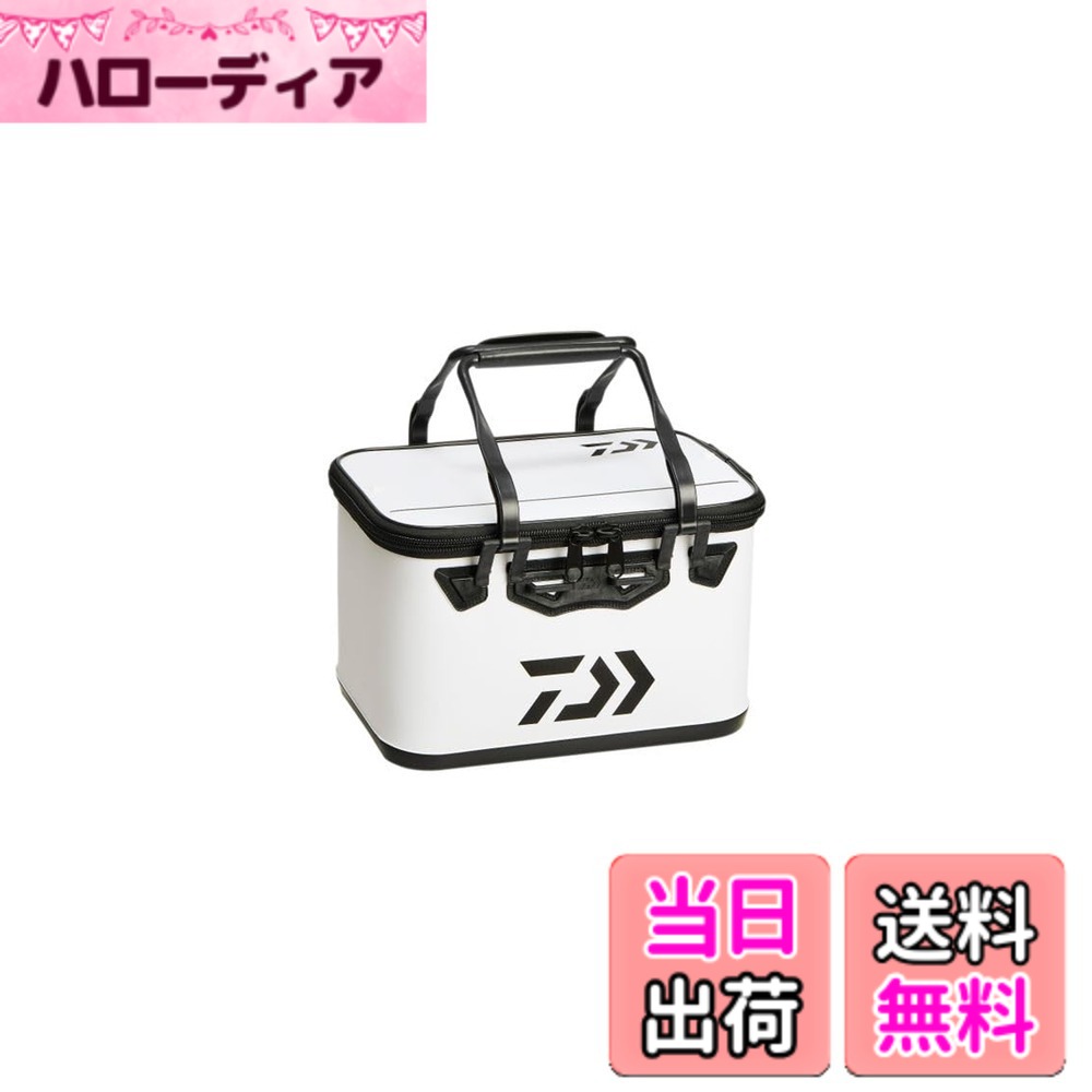商品情報 商品の説明 説明 マキエがすくいやすく洗いやすいボトムカップ構造 主な仕様 磯用マキエバッカンのスタンダード　本体部外寸(cm)：約25×35×22Hタイプ：便利な合体ハンドル風によるフタのばたつきを抑えるフタ止めスナップボタン付き塩ガミしにくい大型ファスナー搭載※折り畳み状態で納品です。 # 【送料無料】ダイワ(DAIWA) イソバッカン H33(K) ホワイト 釣りを楽しむ際、道具の使い勝手は非常に重要です。特に、エサや道具を整理しやすく、持ち運びが便利なバッカンは必需品ですよね。あなたも、釣りの準備に手間取ってしまうことや、エサがこぼれてしまった経験があるのではないでしょうか。そんな悩みを解消するのが、ダイワのイソバッカン H33(K) ホワイトです。 このバッカンは、マキエをすくいやすくするボトムカップ構造が特徴です。水との接触面が少なくなるため、エサのこぼれを防げます。さらに、洗いやすい設計になっているので、使用後の手入れも簡単です。エサをスムーズに取り扱えることで、釣りに集中できる時間が増え、自分の釣りスタイルを最大限に引き出せます。 アウトドアでの快適な体験を求めるあなたにぴったりのアイテムです。荷物を整理し、ストレスフリーな釣りを楽しみたい方は、ぜひこの商品をチェックしてみてください。あなたの釣りライフは、きっと変わるでしょう。 ## ダイワイソバッカンの魅力 ダイワのイソバッカン H33(K) ホワイトは、特に釣り好きには嬉しい要素が詰まっています。まず、ボトムカップ構造が実現するエサの扱いやすさ。マキエをすくいやすく設計されているため、出発前の準備がスムーズです。これにより、釣りのセッティングが短縮され、効率的に楽しむことができます。特に、忙しい朝に余裕を持って準備ができるのは嬉しいポイントです。 さらに、洗いやすい構造も大きなメリットです。釣りは水に関わる活動であるため、帰宅後のメンテナンスが楽で状態を長持ちさせられます。特に季節ごとにエサが変わる釣りにおいて、サクッと洗い流せるのは、非常に助かることでしょう。 また、サイズ感もスタンダードで扱いやすく、本体部外寸が約25×35×22cm。これにより、持ち運びにも大きな問題はありません。さらに、便利な合体ハンドルも付いているため、持ちやすさも抜群です。現場での動作が多い釣りでは、このような設計が一層大切です。 風による蓋のばたつきを抑えるフタ止めスナップボタンも嬉しい工夫です。これにより、風でエサが飛び散る心配が少なく、集中して釣りに臨めます。釣り場でのストレスを軽減し、より良い経験ができるでしょう。 ## 商品の仕様について ダイワのイソバッカン H33(K) ホワイトは、様々な仕様が工夫されています。まず、磯用マキエバッカンのスタンダードとされるこの商品は、多くの釣りサークルに支持されています。設計が多様なニーズに応えているのが魅力的です。 本体は約25×35×22cmというサイズであり、旅行や遠征時にも便利に使えるでしょう。また、このサイズ感により移動中も適度にスペースを空けられるため、他の道具との相性も良好です。 特徴的なのは、塩ガミしにくい大型ファスナーを装備している点です。釣り場では様々な環境に晒されますが、ファスナーの頑丈さが求められます。ダイワはこの点をしっかりと考慮し、使用寿命を延ばす設計をしています。 さらに、折り畳み状態で届くのも、このバッカンの特徴です。これにより、収納時の場所を取らず、糸くずや汚れがつきづらいというメリットもあります。特に、場所を取らずに収納できるのは、キャンプやバーベキューの際に非常に便利です。 多様な釣りスタイルに対応できるこのバッカンは、初心者から上級者まで幅広く活用されるでしょう。多くの方に愛される理由が、数多くの工夫として表れています。 ## 使い方とおすすめのシーン ダイワのイソバッカン H33(K) ホワイトの使い方は非常に簡単です。まず、エサを入れる際は、底面のボトムカップが役立ちます。エサをすくいやすく設計されているため、バッカン全体を持ち上げる必要がなく、エサが素早く取り出せます。 また、道具類を整理するためにも最適です。バッカン内をエサっと仕切ることで、使うものが一目で分かります。これにより、釣り場でのストレスが軽減され、必要な道具をすぐに取り出せます。 特におすすめのシーンは、磯釣りや堤防釣り、自宅での準備作業です。特に磯釣りでは、波の影響で不安定なことが多いですが、イソバッカンの安定性は抜群です。潮の流れを考えても、エサを飛ばさずに細やかに扱えます。 また、自宅での準備作業や、釣行後の洗浄の際にも、このバッカンは重宝します。マキエの使用後は、きれいにして再度使用できるため、無駄なく活用できます。 釣りを初めて行う際や友人と一緒に釣りを楽しむシーンでも、その利便性を実感できるでしょう。道具の準備が整うことで、より多くの釣果を期待できるのではないでしょうか。 ## 実際のユーザーの声 最後に、ダイワのイソバッカン H33(K) ホワイトを実際に使用しているユーザーの声を紹介します。「エサの扱いやすさが格段に向上した」「特に洗いやすいので、釣り後のメンテナンスが楽になった」と好評です。使用中の安心感を感じている方が多いということは、その設計が利用者の意見をしっかりと反映している証です。 また、「遠征時にも十分なサイズで、運びやすさも兼ね備えている」といった声も聞かれます。特に長時間の釣行や、大人数で出かける際には、コンパクトでありながら必要なものを収納できるのは助かります。 一方で、「初めはボトムカップに慣れるまで少し時間がかかった」との意見も。しかし、それだけ使用価値は高いということで、やはり多くの方がこの商品を選んでいる理由が伺えます。 ユーザー満足度が高くなることで、釣りの楽しみが倍増します。今後も多くの方々に支持され、釣りの必需品として浸透していくことでしょう。 ## まとめ - ダイワのイソバッカン H33(K) ホワイトは、ボトムカップ構造で簡単にエサをすくえる。 - 洗いやすい設計で、釣り後のメンテナンスも楽。 - サイズ感が良く、持ち運びしやすい。 - フタ止めや大型ファスナーで、使用中の安定性が向上。 - 様々なシーンで活躍できることが、多くのユーザーに支持されている。 このイソバッカンを活用して、釣りをより楽しむための道具として、ぜひお使いください。