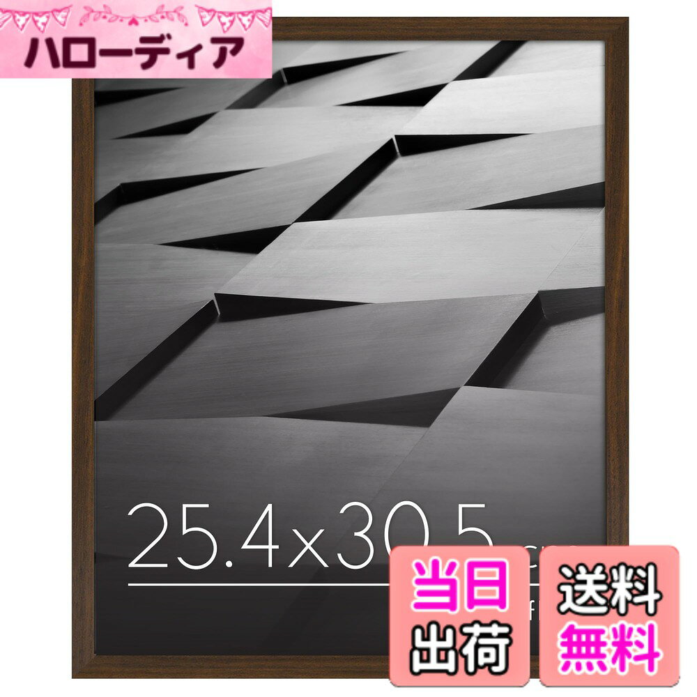 商品情報商品の説明主な仕様 【理想的なサイズと耐久性のある素材】 この額縁は、細枠デザインを採用し、軽量で耐久性に優れたPVC素材を使用しています。ウォルナット仕上げのデザインが、大切な思い出やお気に入りの写真を美しく飾ります。【ユーザーフレンドリーで多用途なデザイン】 使いやすさを追求した設計で、吊り下げ金具（ノコギリ型フック金具）と卓上用スタンドが付属しており、壁掛けでも卓上でも、縦横どちらの方向でも簡単にディスプレイできます。【時代を超えたデザイン】 スリムで洗練されたデザインとモダンな細枠が特徴のこのフォトフレームは、どんなインテリアにもスタイリッシュなアクセントを加えます。ギャラリースタイルのフレームは、家庭やオフィスの空間に自然に馴染み、写真やアートを引き立てます。【プレミアム品質と保護機能】 このフォトフレームは、高透明度と高級感のある耐衝撃ガラスを採用し、写真を鮮明に保ちながら、優れた保護性能を提供します。頑丈なMDF裏板が写真をしっかり固定し、簡単に開閉できる留め具で、写真の挿入や更新もスムーズに行えます。【品質の違いを実感してください】 Americanflatは、高品質なフレームとホームデコレーションの信頼できるブランドです。優れたクラフトマンシップと保護パッケージにより、安心して商品をお受け取りいただけます。
