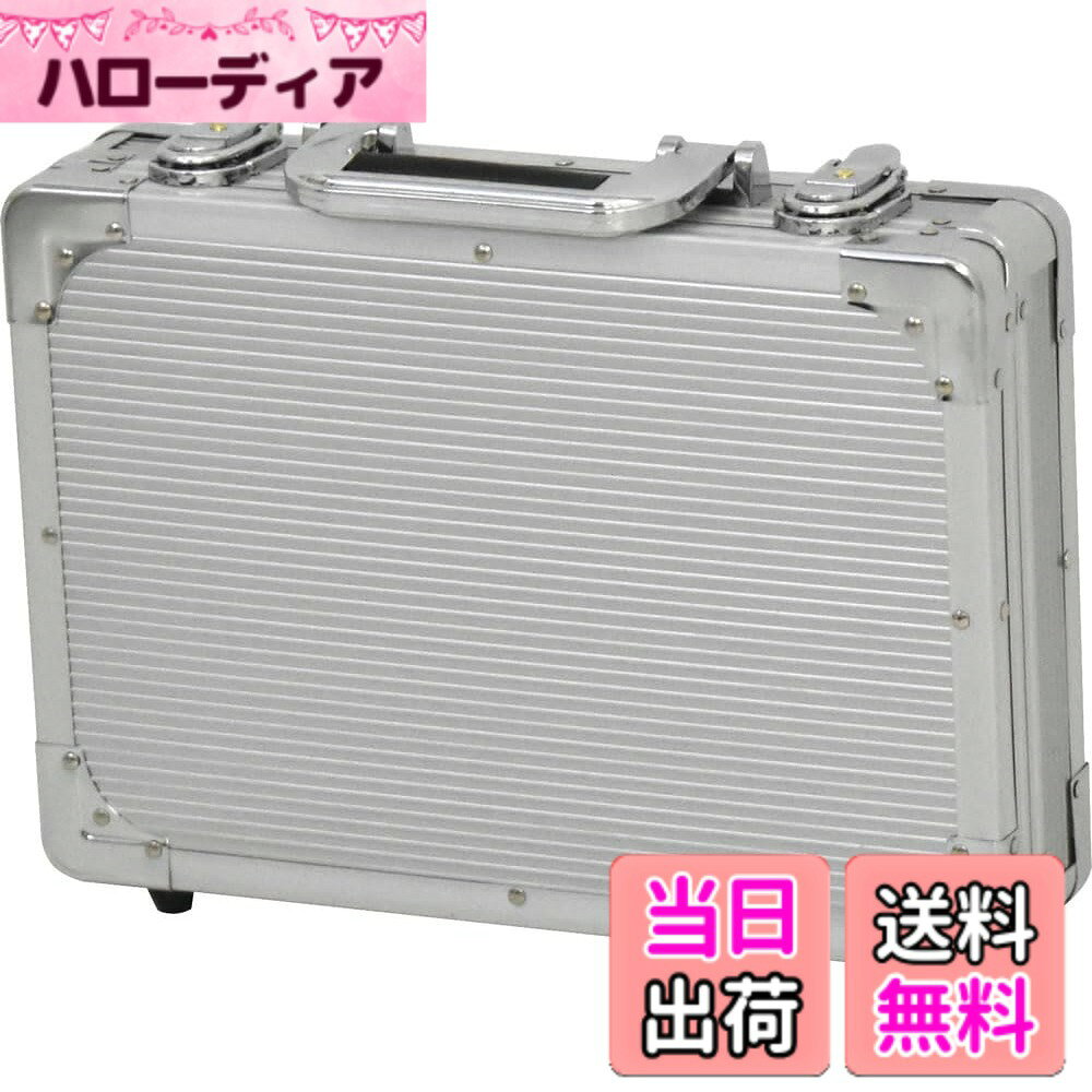 商品情報商品の説明商品紹介 対応機種 Boss / TWIN PEDAL ZOOM / G1N、G1XN、G3 DigiTech / RP55、RP255 etc… ご注意（免責）＞必ずお読みください メーカーの意匠変更等により、寸法が若干変更となる場合がございます。主な仕様 コンパクトエフェクター・マルチエフェクター・MTRやその他機材などを収納し、持ち運びやセッティング時が可能。ハード素材で衝撃に強く、収納した機材を守ります。内寸(幅 x 奥行 x 上蓋+ボード) : 320 x 220 x 35+20mmbrカラー : シルバーメーカー側の意匠変更により、予告なく外観上のデザイン・カラー・仕様等が変わる場合がございます。