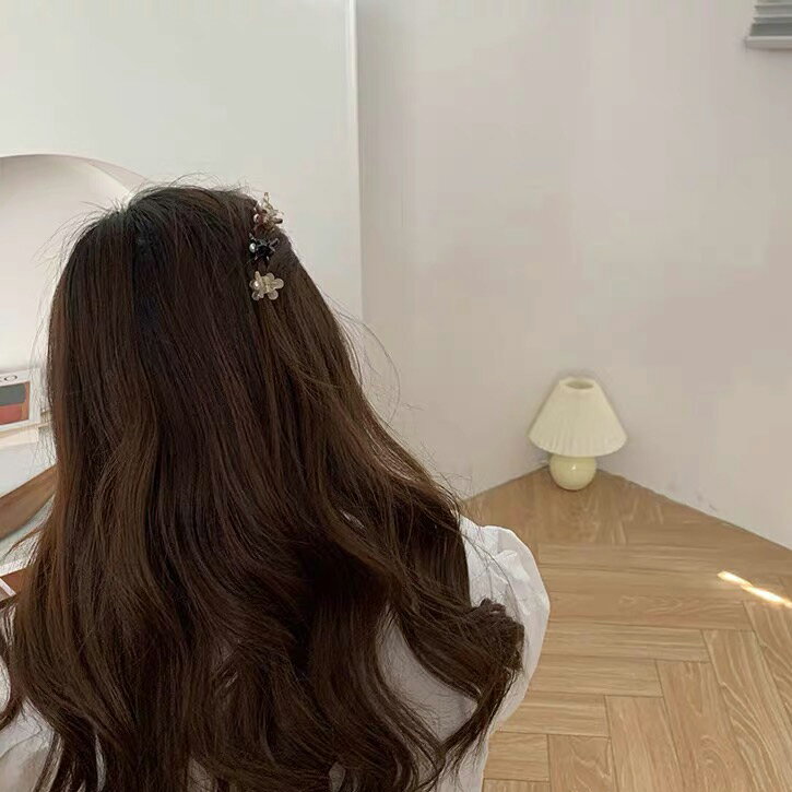 花形アクリルミニヘアクリップ【1ヶ】4type4colorヘアアクセサリー髪留めヘアアレンジシンプルパッチンどめ子供女の子花パッチン留めミニ小さいプチプラミニパッチンピンヘアアクセキッズお呼ばれ前髪留め髪飾り