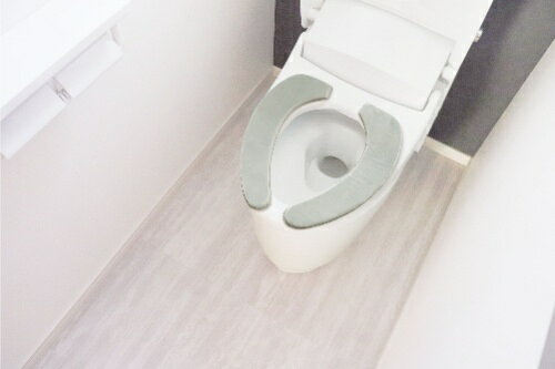 オカトー 貼るだけ消臭 ふかふか便座シート グレー
