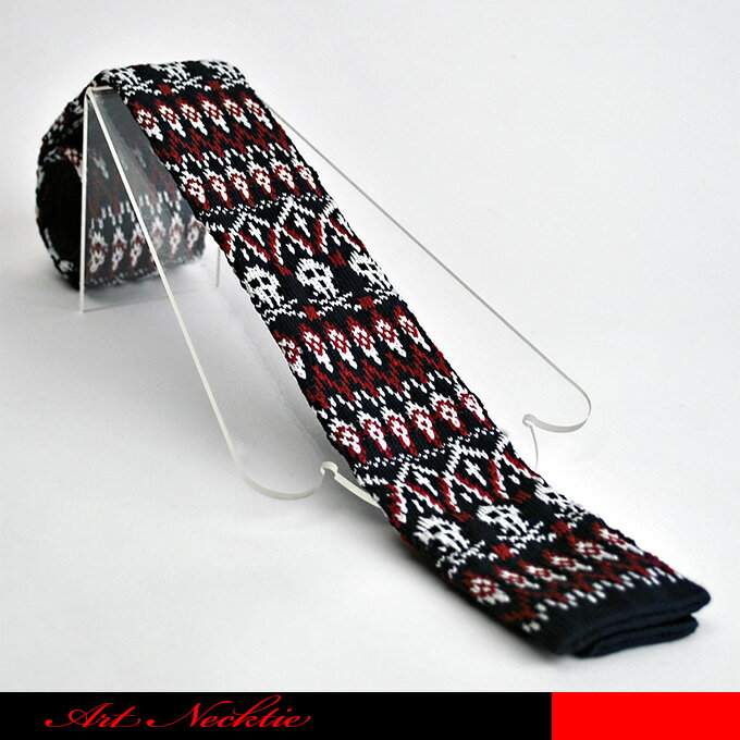 北欧のデザインをアレンジしたニットタイです。クールでナローなニットタイです。☆ニットタイ/クールビズ/ノルディック文様/ナロータイ/ネイビー/スカル