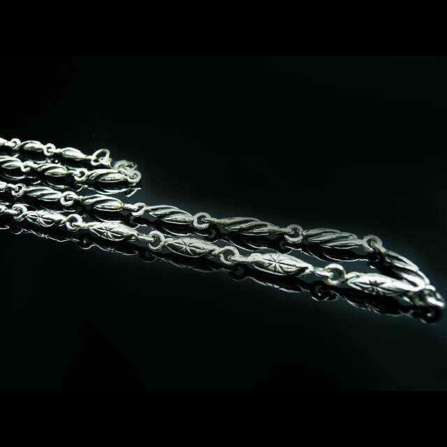 華麗・スターを刻んだモティーフネックレス☆スターデザインモチーフ/シルバー925/