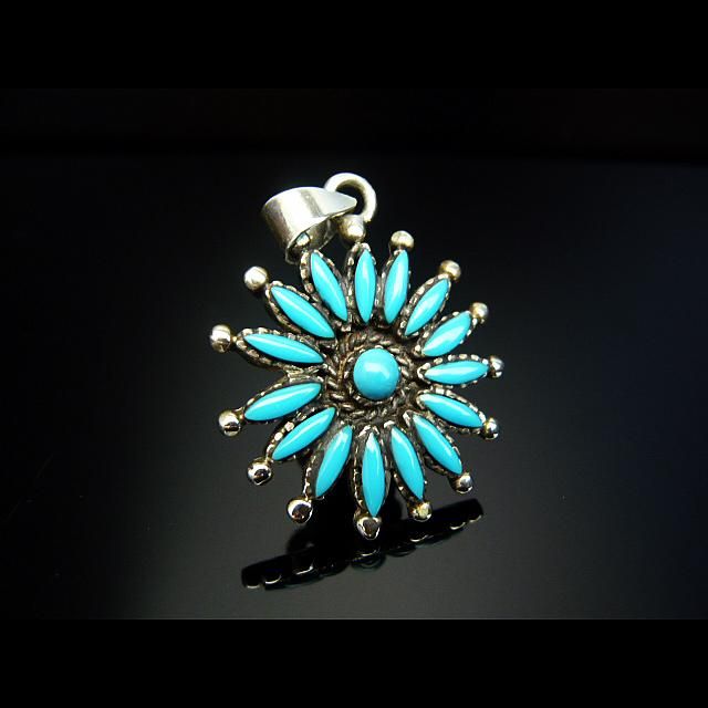 樂天商城 - シルバーペンダントトップ・円のタイコーズモザイク☆シルバーペンダントトップ/インディアンアクセサリー/タイコイズ/ギフト/