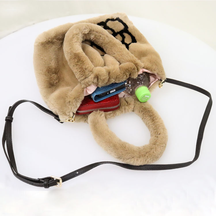 ファーバッグ エコファー ポシェット 2WAY BAG 手提げ ショルダーバッグ 斜め掛け フェイクファー レディース ギフト プレゼント