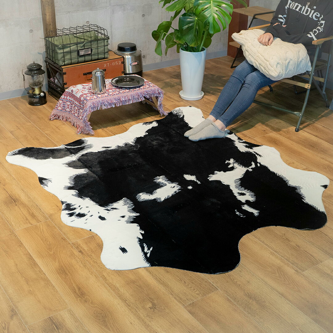 【最大400円OFFクーポン配布中】カウラグ フェイク 140×160cm アニマルラグ ラグマット グランピング ウッドデッキ キャンプ 用品 アウトドア通販格安セール情報 楽天 通販