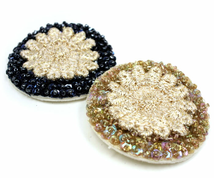 ビーズとゴールドのレースとスパンコールのパッチンどめヘアピン 前髪【B34-】