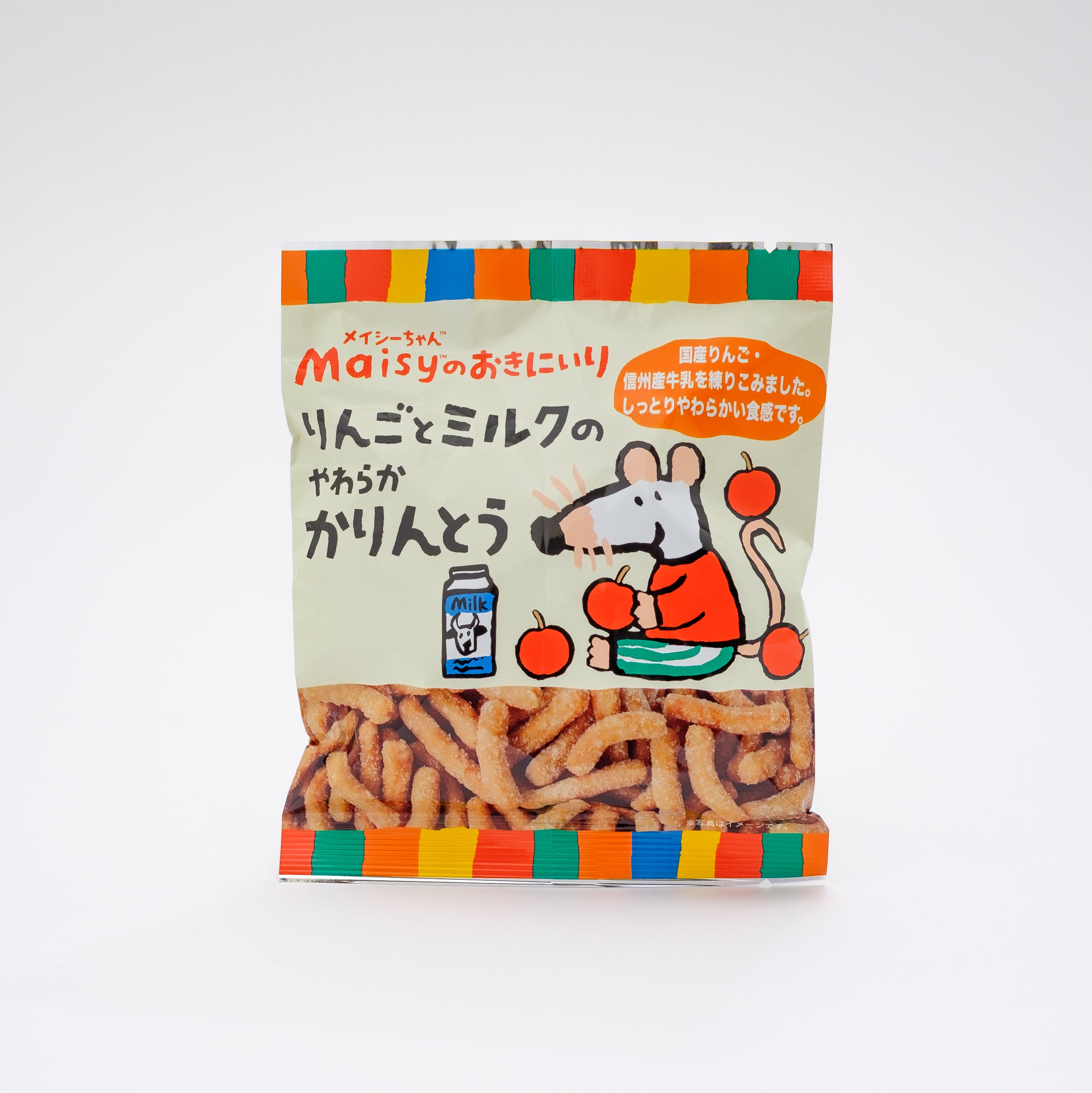 ○メイシーちゃんのおきにいりシリーズは原材料のもつ自然なおいしさにこだわりました。○国産りんごと信州産牛乳を練り込んだしっとりやわらかい食感のかりんとうです。○ほんのり酸味のきいた、口当たり良く飽きのこないおいしさです。○信州産小麦の小麦粉使用。○砂糖は北海道産てんさいの砂糖使用。○にがりを含む粗塩使用。○メイシーちゃんといっしょに楽しいおやつタイム！○対象年齢（目安）：2才頃から。 商品説明 原材料 小麦粉(長野)、砂糖[てんさい(北海道)]、植物油脂[米油(国内産他海外)]、りんごピューレ(長野)、牛乳(長野)、加糖れん乳(国内産)、水飴[馬鈴薯(北海道)、大麦麦芽(カナダ)]、パン酵母(国内産)、レモン果汁(イタリア)、食塩 賞味期限120日 内容量50g ブランド名創健社