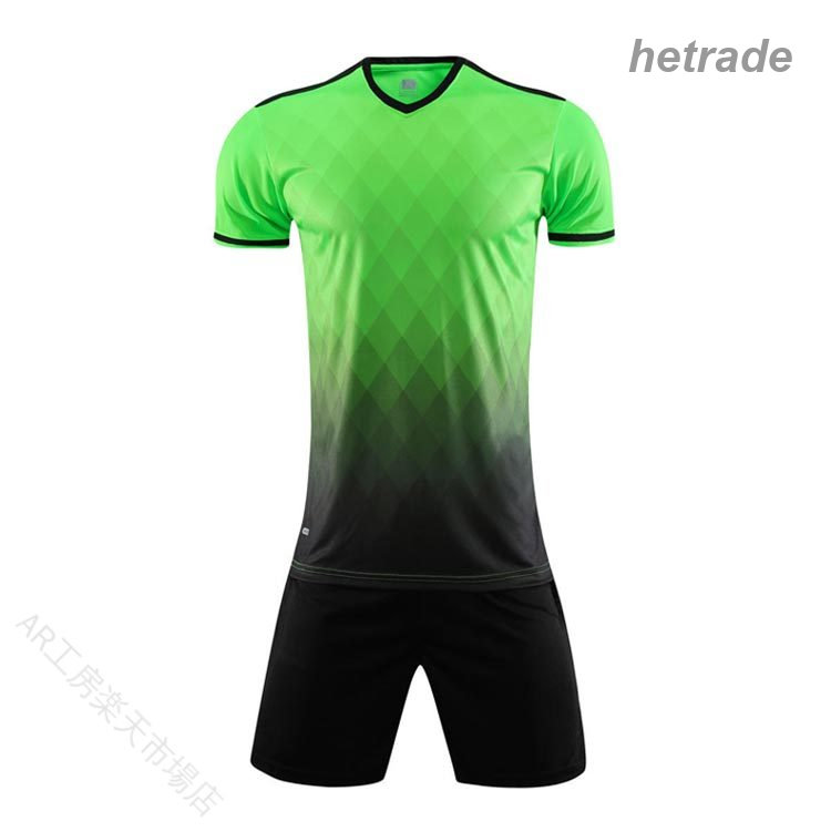 HEトレードのキッズサッカーウェア ジュニアフットサルユニフォーム 子供用トレシュツ半袖 スポーツ上下セット 夏季練習用 メンズキッズウエア お洒落ユジャージ 2点そろい 少年用ショートパンツ｜アングル3