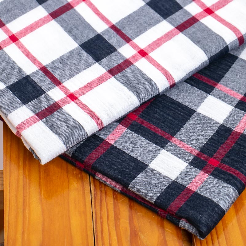 軽くて柔らかくサラッとした肌触りの良い綿100％涼しい楊柳ガーゼ地です。柔らかく表面がサラサラした..